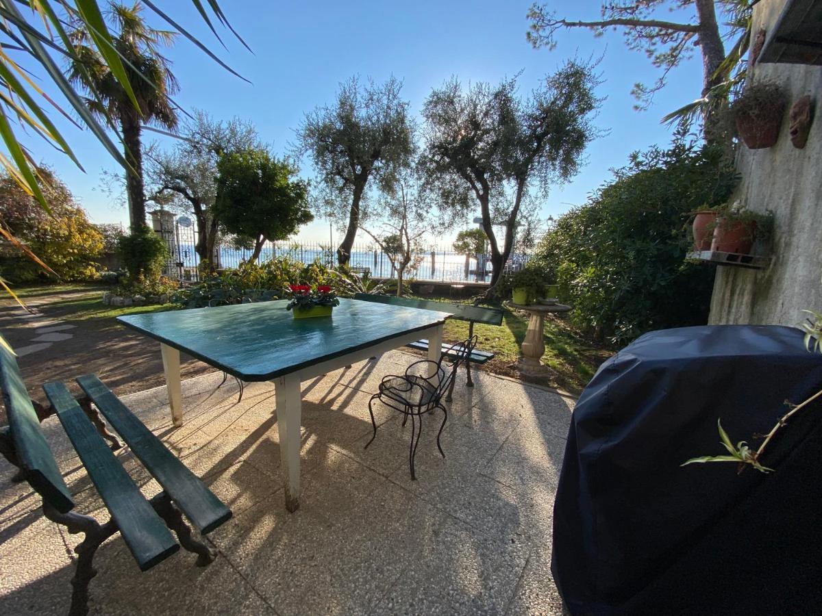 Casa Vacanze Gabbianella Villa Con Giardino Lungolago Maderno Тосколано-Мадерно Екстер'єр фото