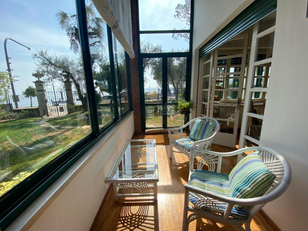 Casa Vacanze Gabbianella Villa Con Giardino Lungolago Maderno Тосколано-Мадерно Екстер'єр фото